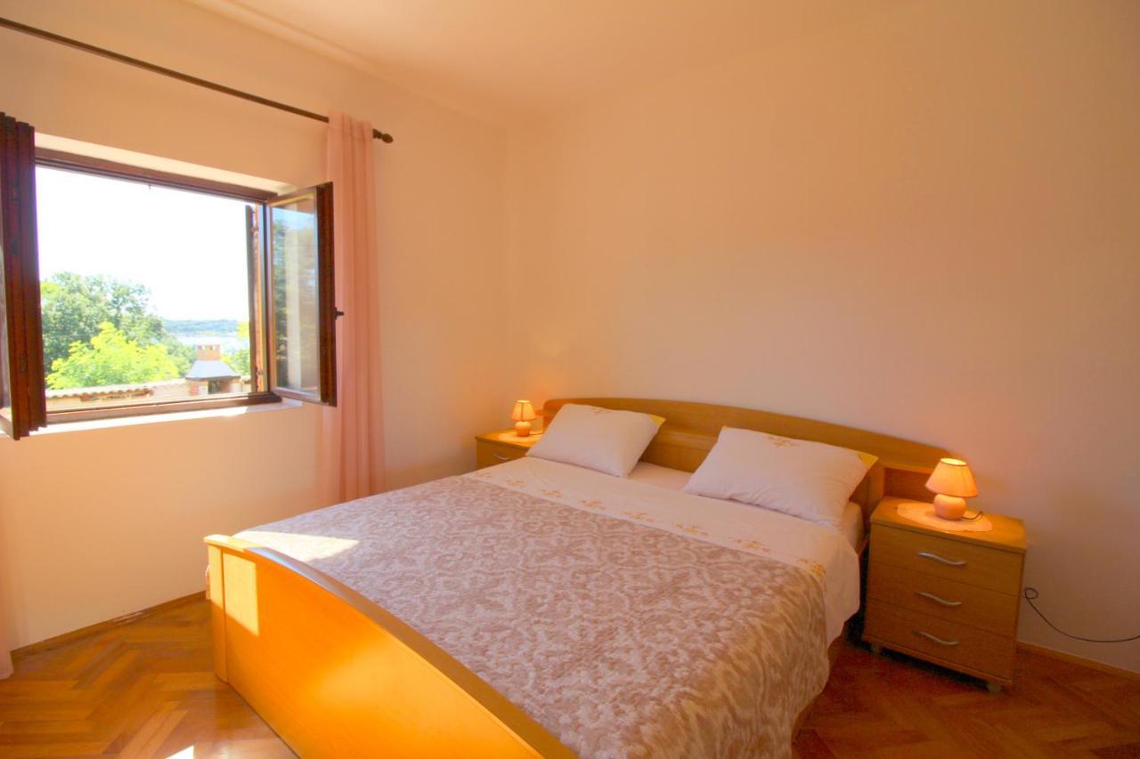 Apartment Liliana Near Beach 波雷奇 外观 照片